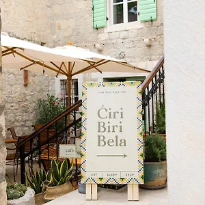 Ciri Biri Bela Boutique Kroatien
