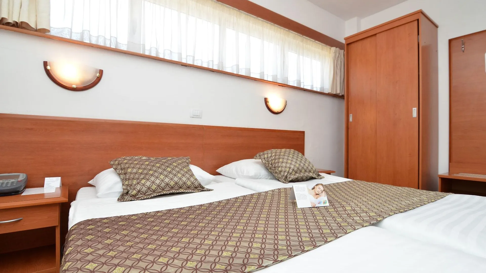 Hotel Neboder Rijeka 3*,  Croatia