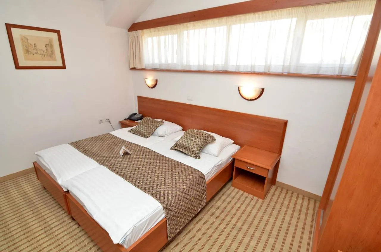 Hotel Neboder