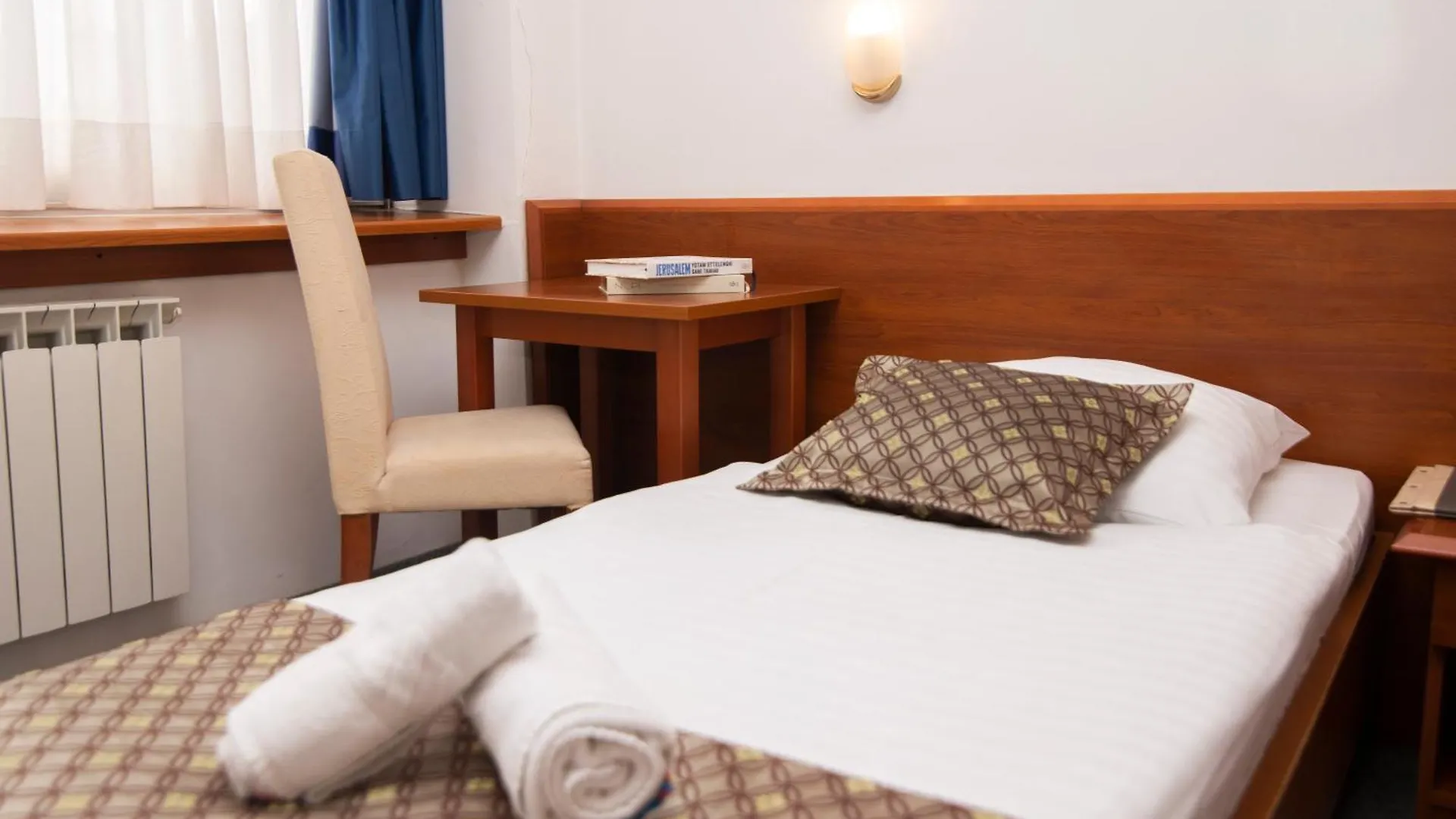 Hotel Neboder
